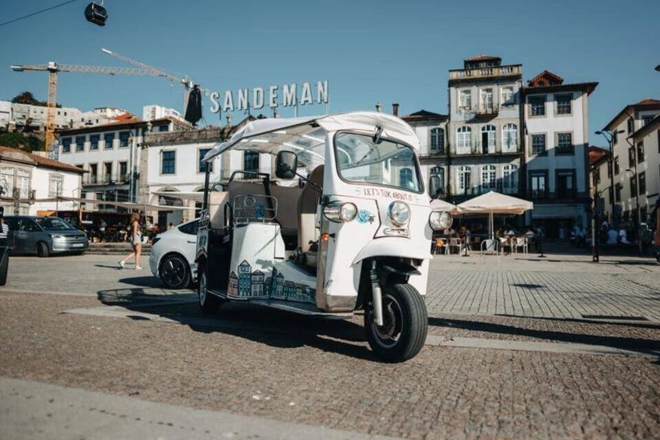 Unforgettable Tuk Tuk Ride: Clérigos, Viewpoints and Seaside