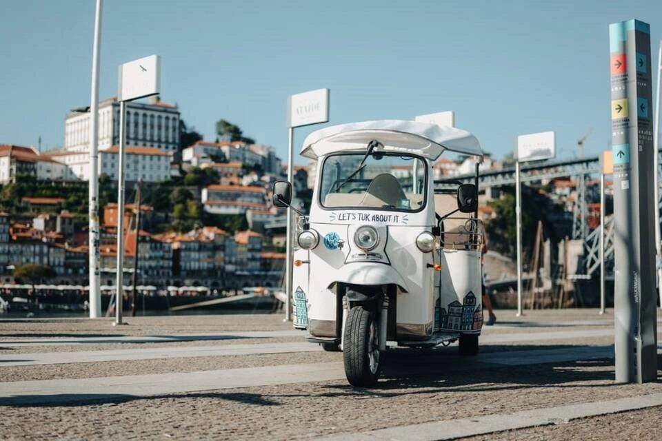 Unforgettable Tuk Tuk Ride: Clérigos, Viewpoints and Seaside