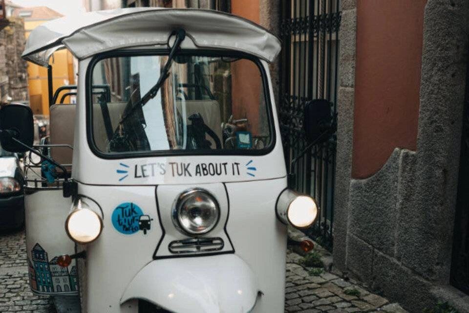 Shared Tuk-Tuk Tour - Porto
