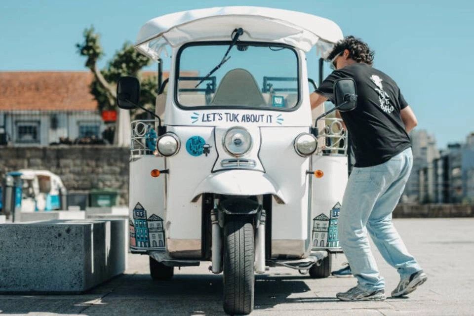 Shared Tuk-Tuk Tour - Porto