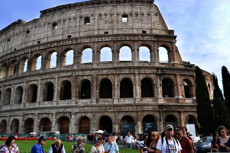Colosseum, Roman Forum, and Palatine Hill Audio Tour