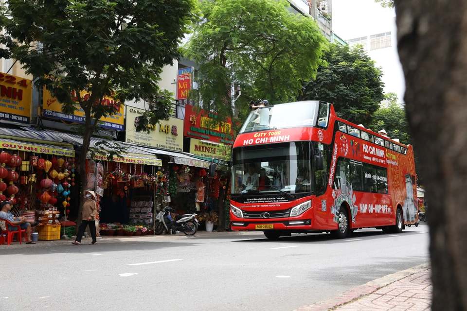 Anh Viet: Saigon Cho Lon City Hop On Hop Off Bus Tour