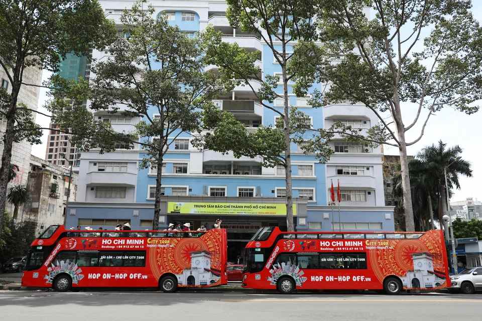 Anh Viet: Saigon - Cho Lon City Tour Hop on Hop off