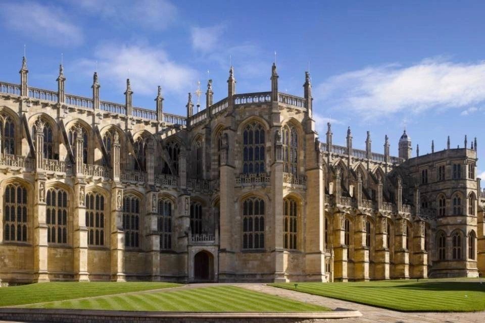Extended Visit to Windsor Castle and Stonehenge