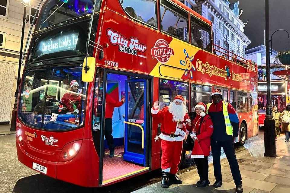 Uber Boat by Thames Clippers: Christmas Lights Tour (Bus and Boat)