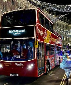 Uber Boat by Thames Clippers: Christmas Lights Tour (Bus and Boat)