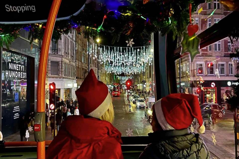 Uber Boat by Thames Clippers: Christmas Lights Tour (Bus and Boat)