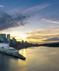 Big Bus: Vancouver Explore Hop-On, Hop-Off Bus Tour and Vancouver Twilight Tour