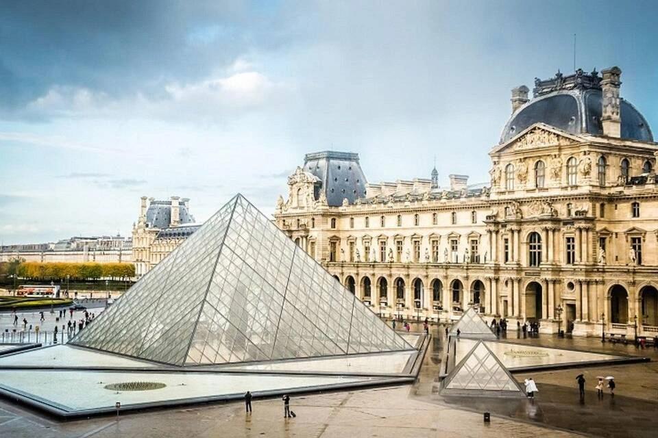 Louvre Museum Audio Guided Visit (Reserved Access) 