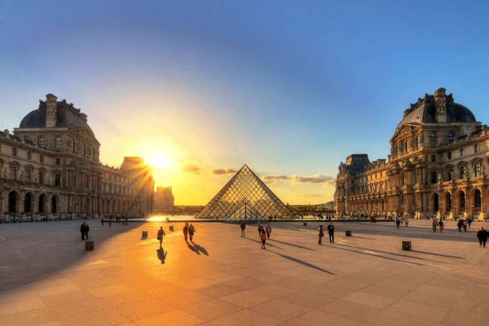 Louvre Museum Audio Guided Visit (Reserved Access) 