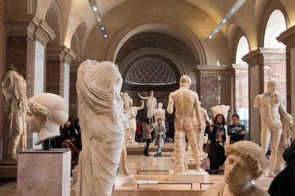 Louvre Museum Audio Guided Visit (Reserved Access) 