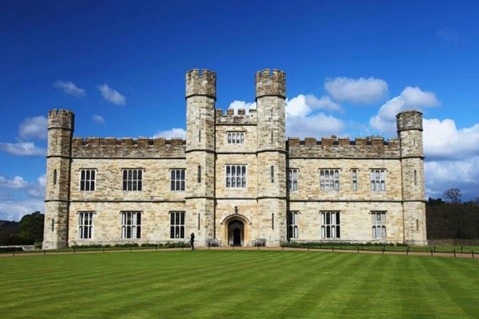 Dover, Leeds Castle, Canterbury and Greenwich River Boat Ride