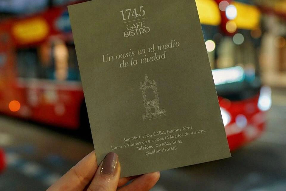 Gray Line: Night Bus Tour- Myths and Legends of Buenos Aires