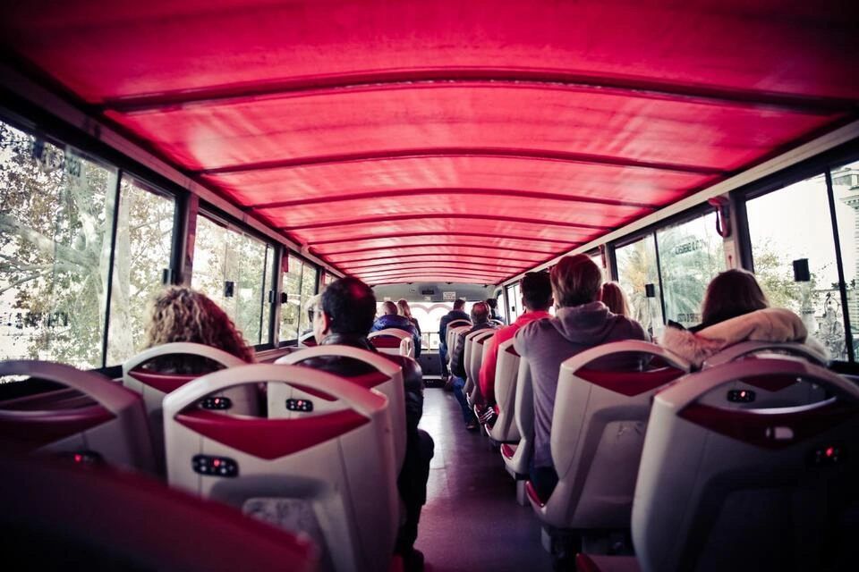 Gray Line Rome: Colosseum Escorted Entrance & One Run Open Bus Combo Pass