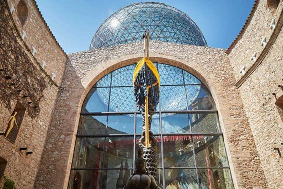 Girona, Figueres and Dali Museum Tour