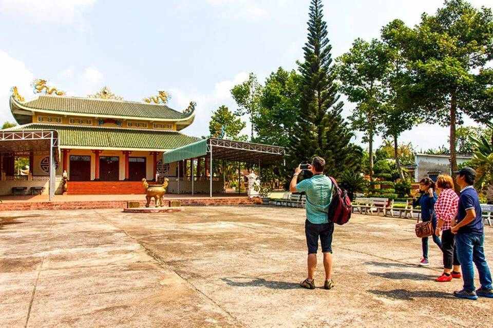 Full-Day Long Phuoc Tunnels and Long Tan Battelfield Tour