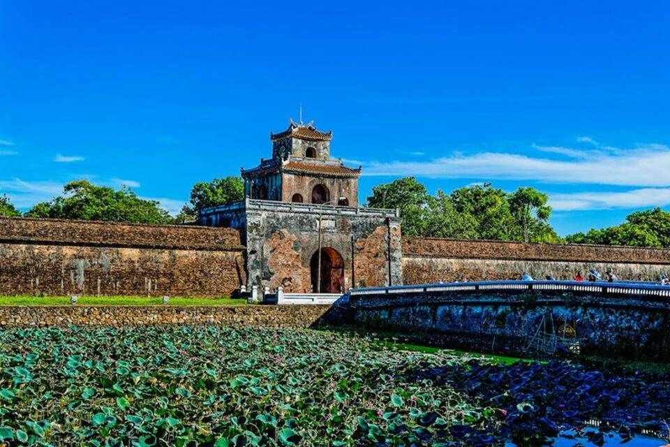 Full-Day Imperial Hue and Scenic Hai Van Pass Discovery Tour