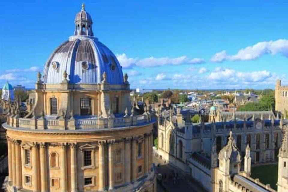 Windsor Castle, Oxford and Stonehenge Tour