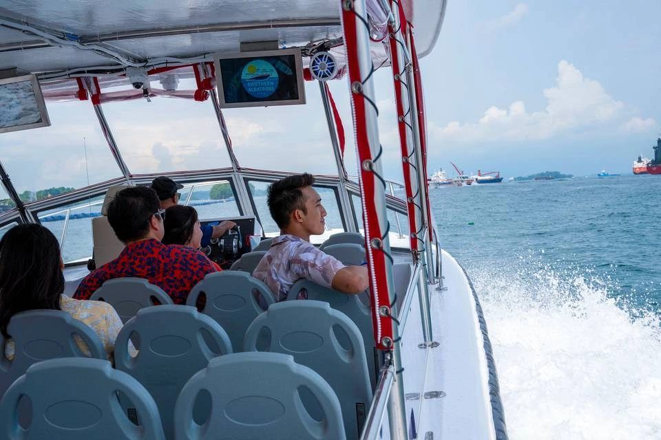 Albatross Hop-On, Hop-Off 1-Day Unlimited Speedboat Pass 