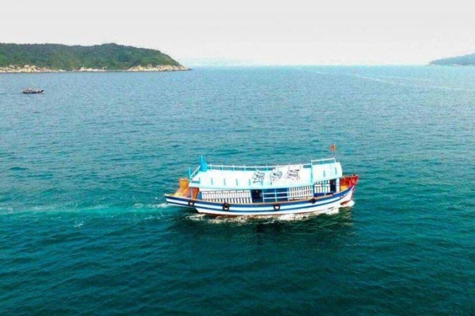 Full-Day Cham Islands Cruise from Hoi An with Underwater Walking Excursion