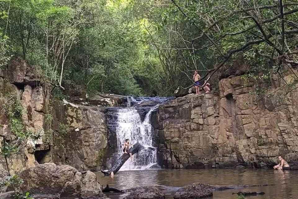 Bike Tour Iguazu: Adventure and Nature in the Missionary Jungle
