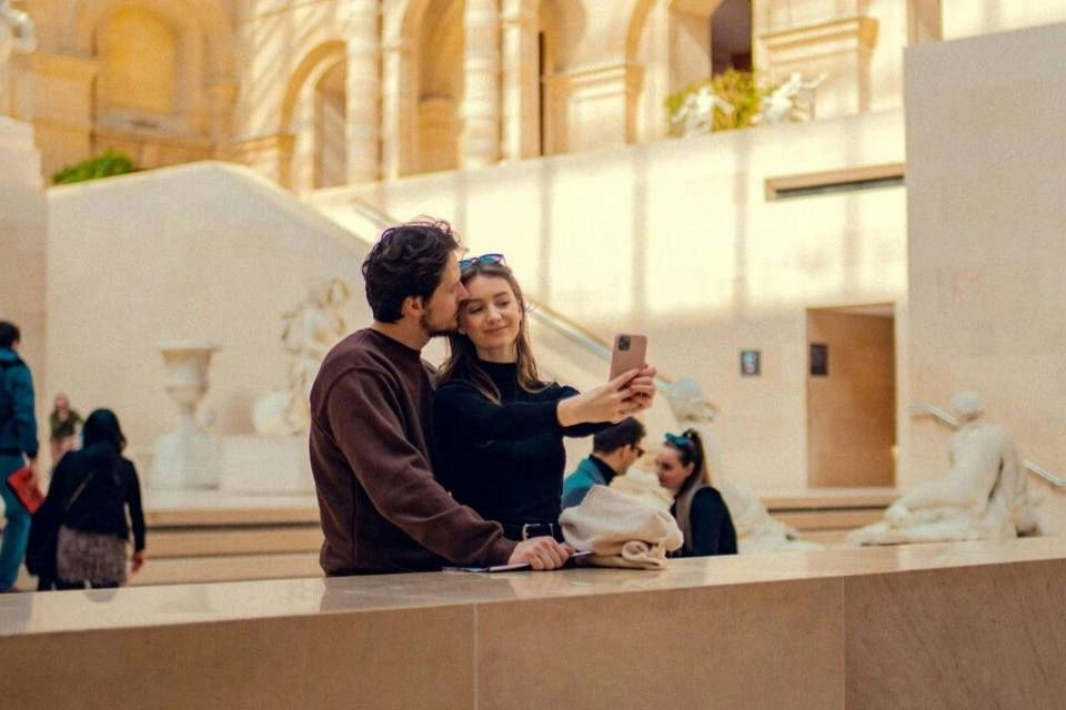 Small Group Guided Tour of Louvre Museum