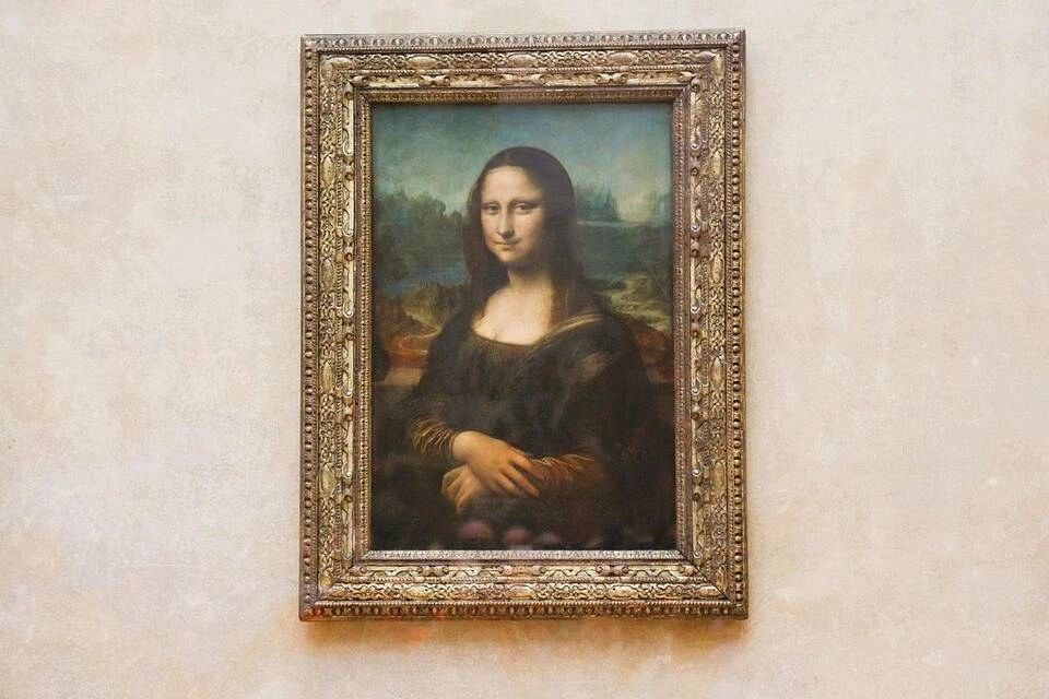 Small Group Guided Tour of Louvre Museum