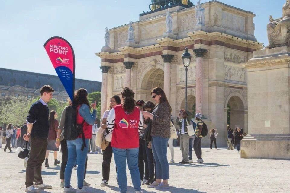 Small Group Guided Tour of Louvre Museum