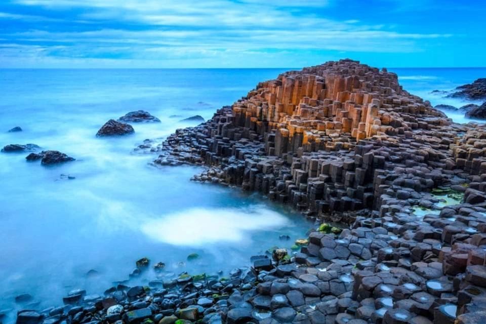 Giant Causeway and Dark Hedges Day Tour