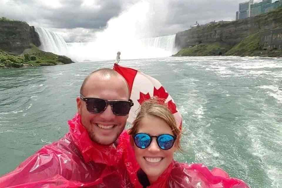 Niagara Falls and Niagara-on-the-Lake Ultimate Day Tour