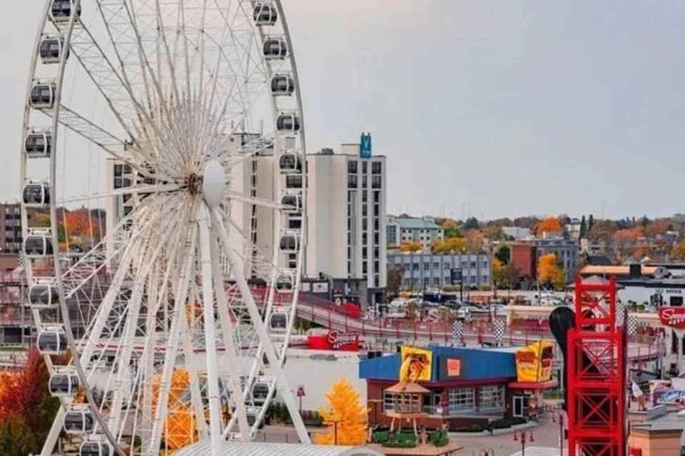 Niagara Falls Walking Tour with Boat Cruise