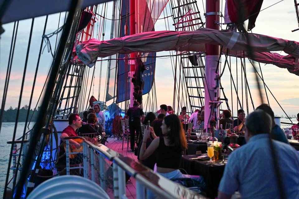 Royal Albatross Sunset Dinner Cruise