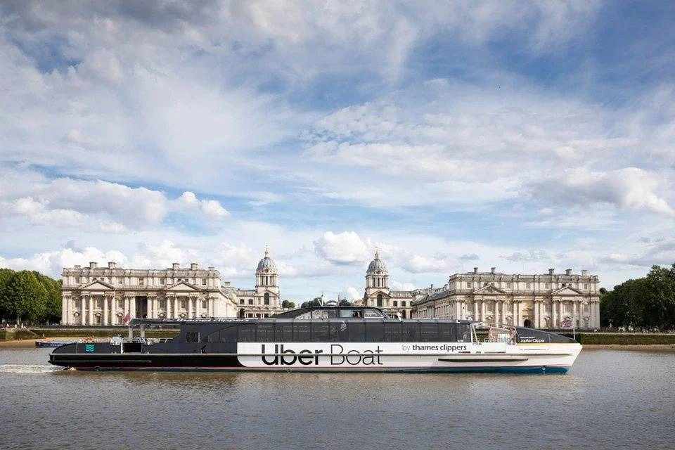 Uber Boat by Thames Clippers: London 360 Return Boat Trip & City Sightseeing Hop-On, Hop-Off 1-Day Bus PASS