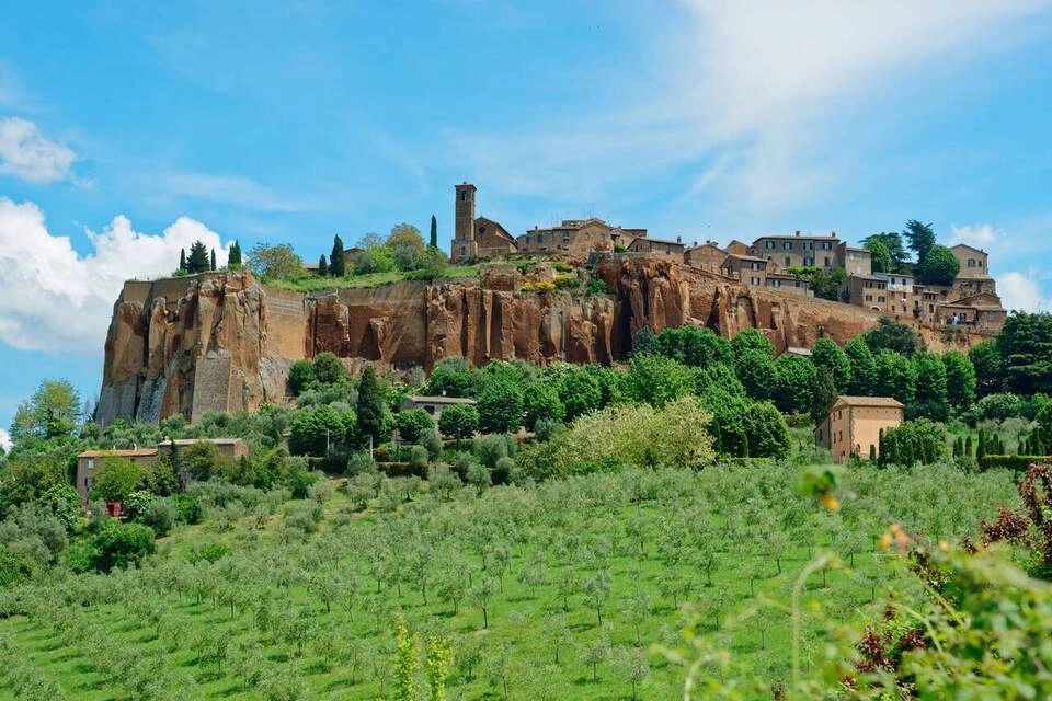 Orvieto Grand Hop-On, Hop-Off Eco Mini-Bus Tour