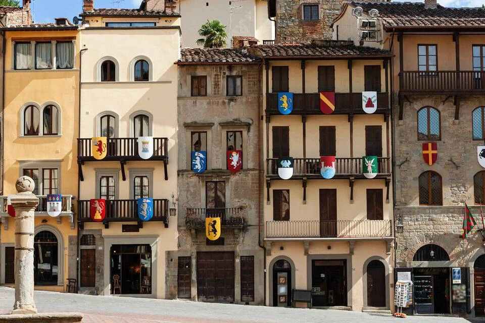 Arezzo Grand Panoramic Electric Bus Tour