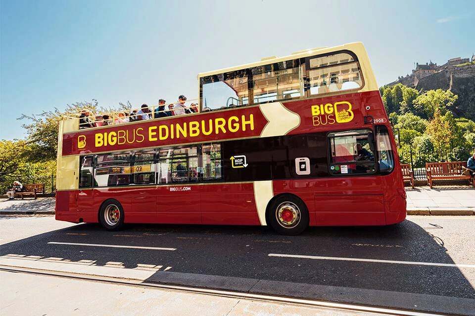 Big Bus Tours: Edinburgh Hop-On, Hop-Off Bus Tour Explore Ticket (2 Lines)