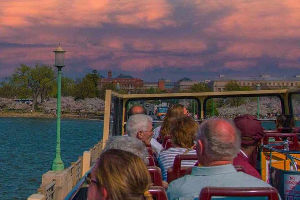 Big Bus: Washington DC Hop-On, Hop-Off Bus Tour + Sunset Tour