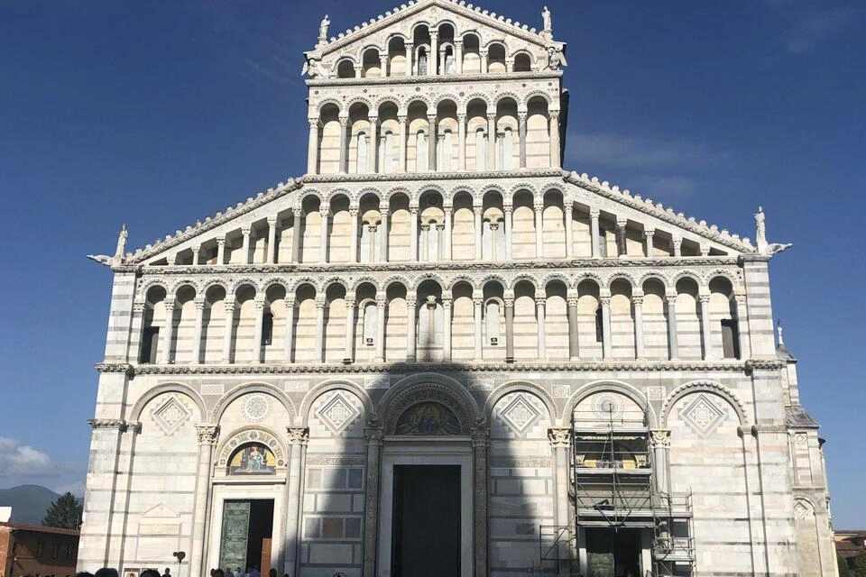Excursion to Pisa from Florence through the Tuscan Countryside
