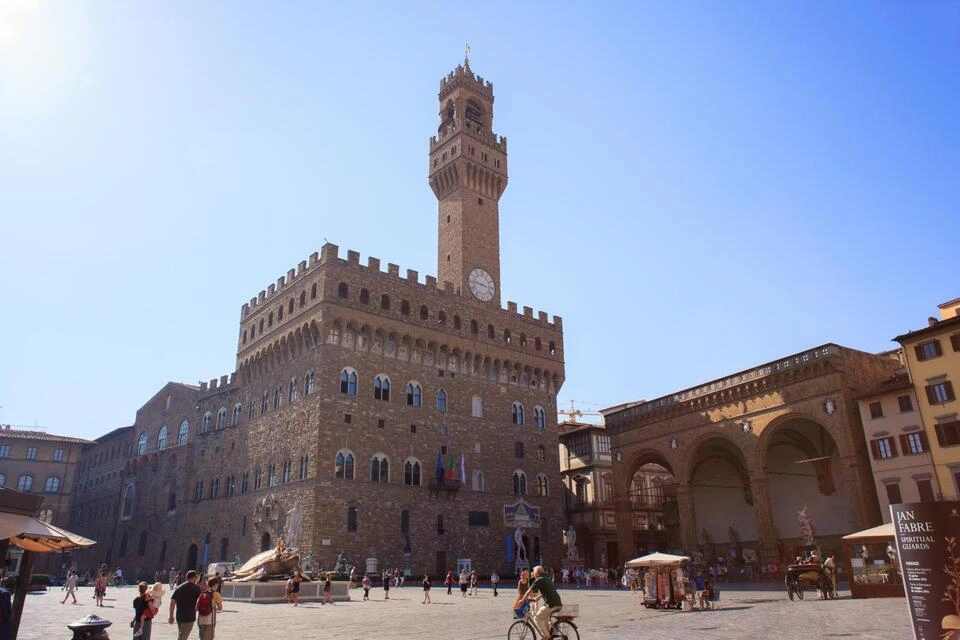 Florence Wonders Walking Tour with Accademia & Uffizi Visits