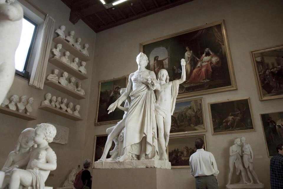 Florence Wonders Walking Tour with Accademia & Uffizi Visits