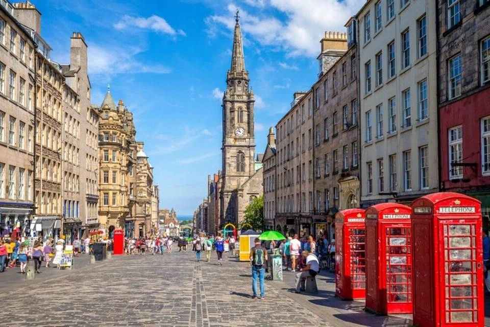 Old Town Walking Tour with Guide and Discounts