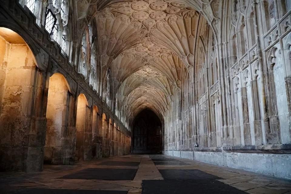 Harry Potter Film Locations of Lacock and The Cotswolds - Small Group Tour