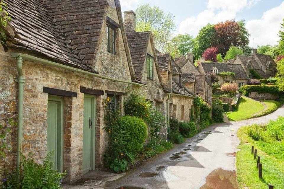Villages of The Cotswolds- Small Group Tour