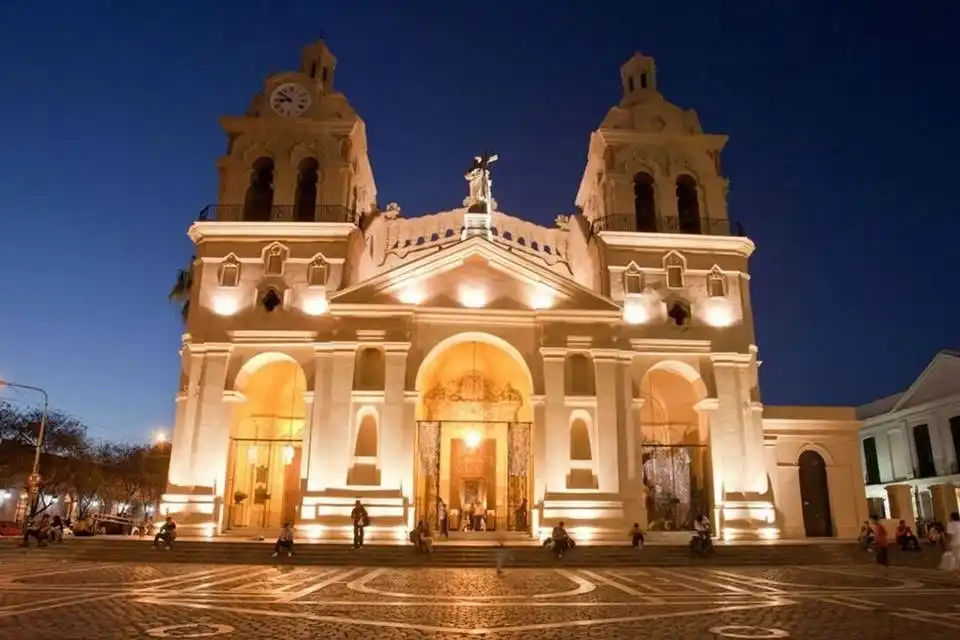 Córdoba City Tour Through Its Iconic and Famous Spots- English