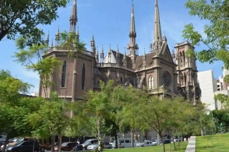 Córdoba City Tour Through Its Iconic and Famous Spots- English