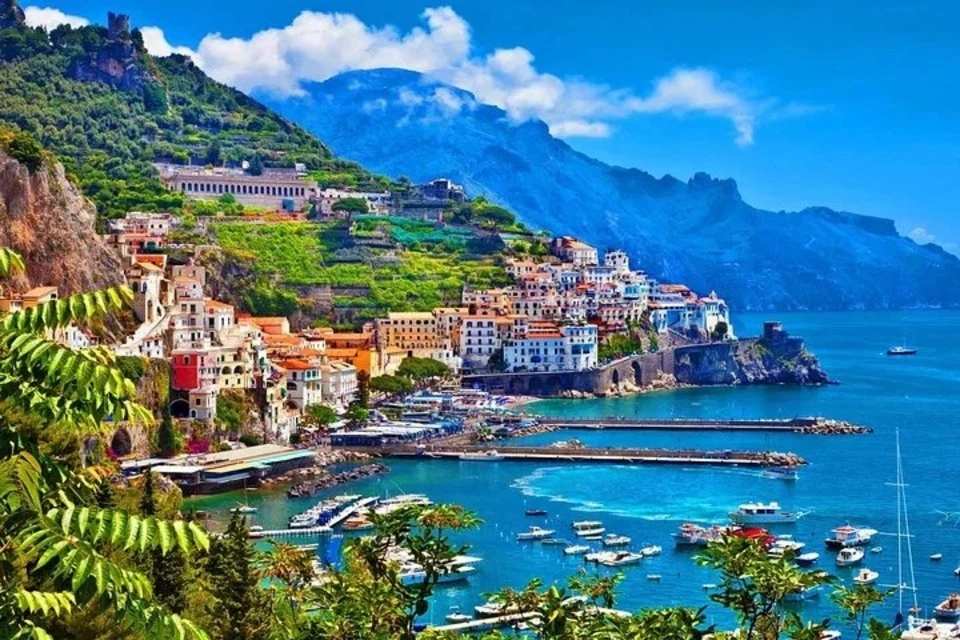 Pompeii and Amalfi in One Day from Naples