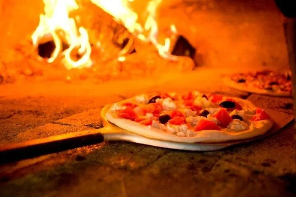 Authentic Pizza Making Lesson