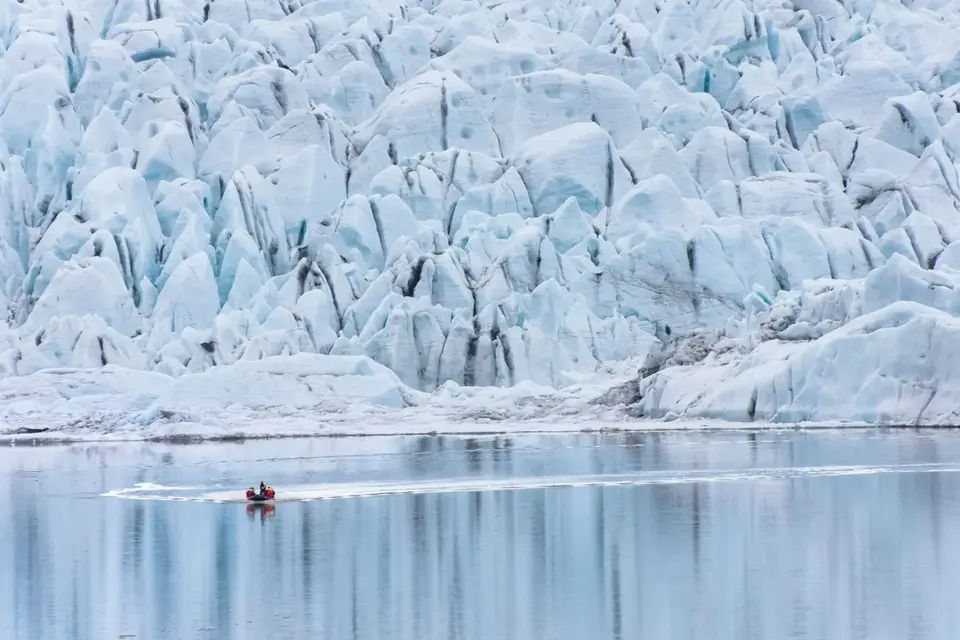 Blue Ice Experience and Fjallsarlon Iceberg Lagoon Tour