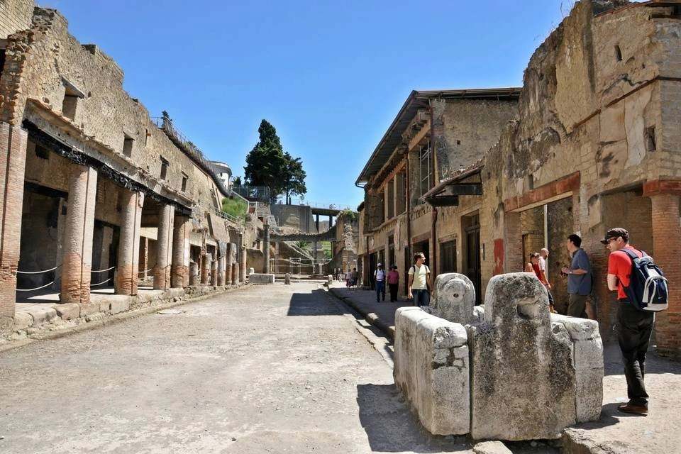 Herculaneum Tour from Naples