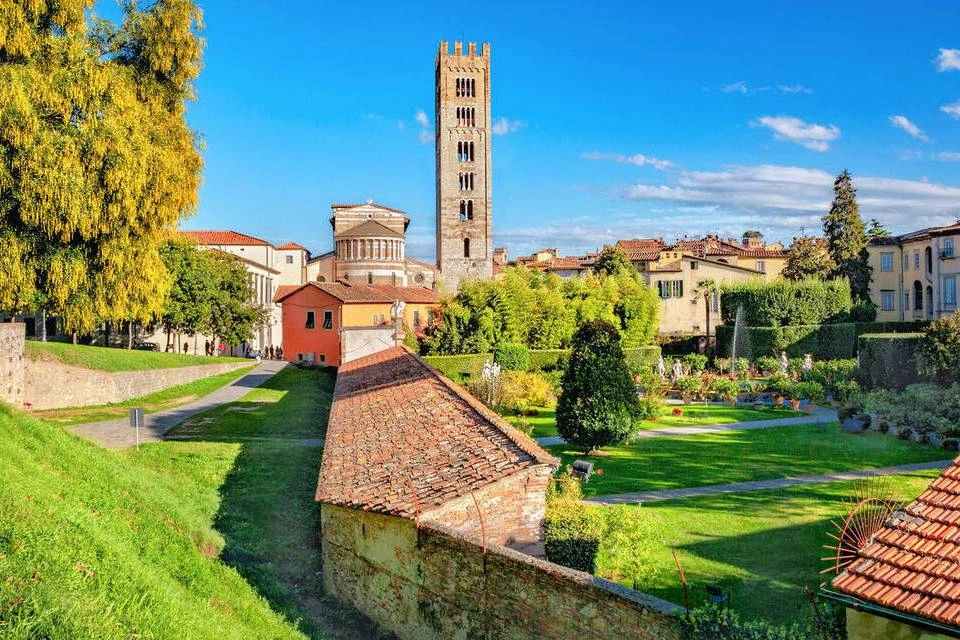 Transfer Service to Pisa and Lucca from La Spezia